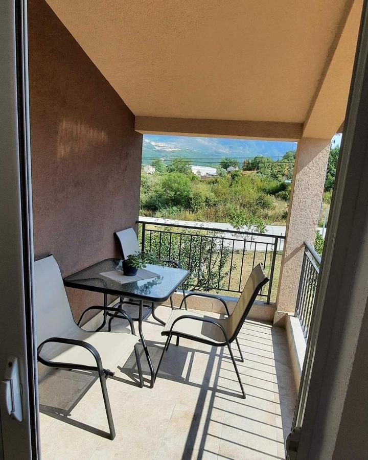 Apartmani Emma Котор Экстерьер фото