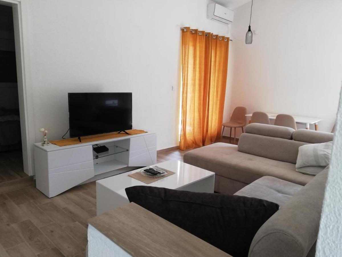 Apartmani Emma Котор Экстерьер фото