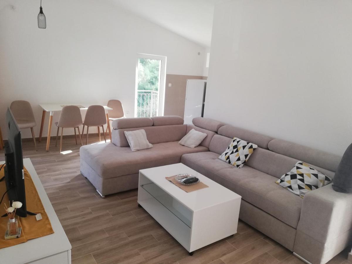 Apartmani Emma Котор Экстерьер фото