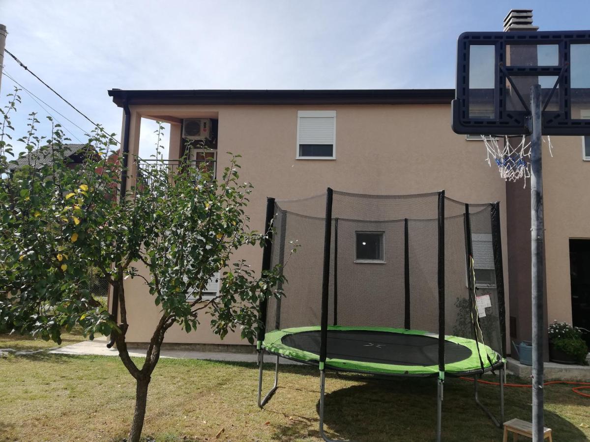 Apartmani Emma Котор Экстерьер фото