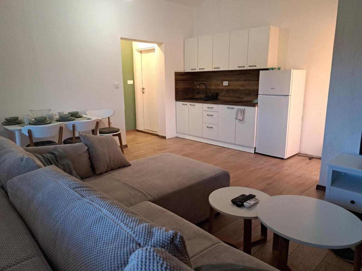 Apartmani Emma Котор Экстерьер фото